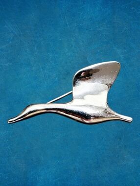 Vintage Canadian Modernist " Goose In Flight" Polished Metal Brooch